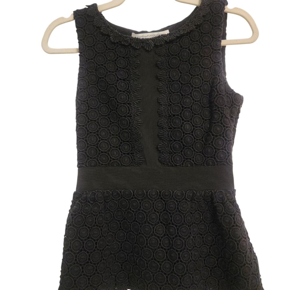 DIANE Von FURSTENBURG Tavita Black Lace Lined Peplum Top Size 0 - Picture 4 of 10